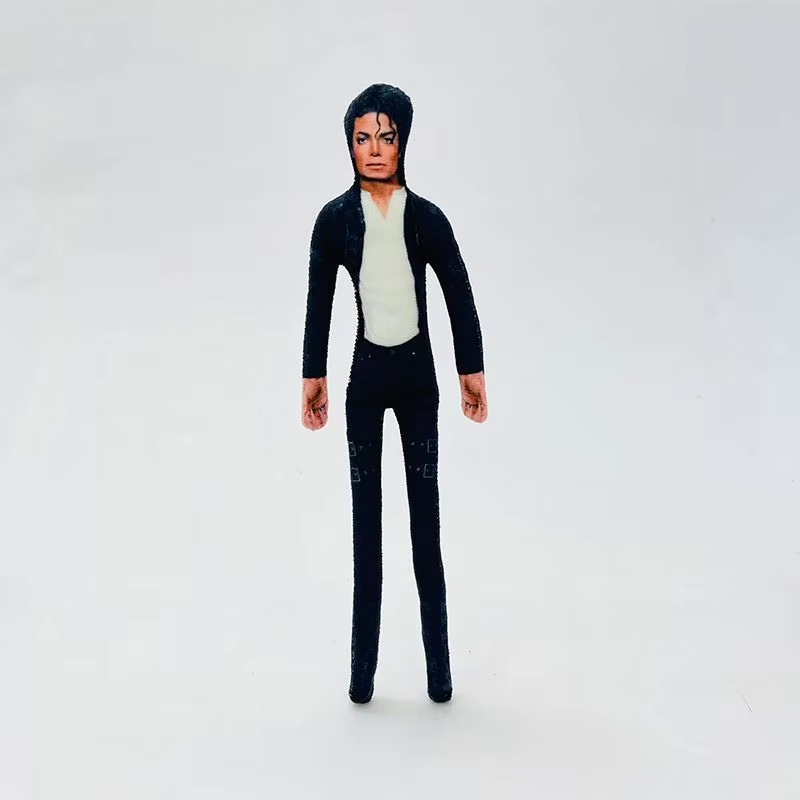 Figura de Peluche Articulada P - Eve Party reseña y precio